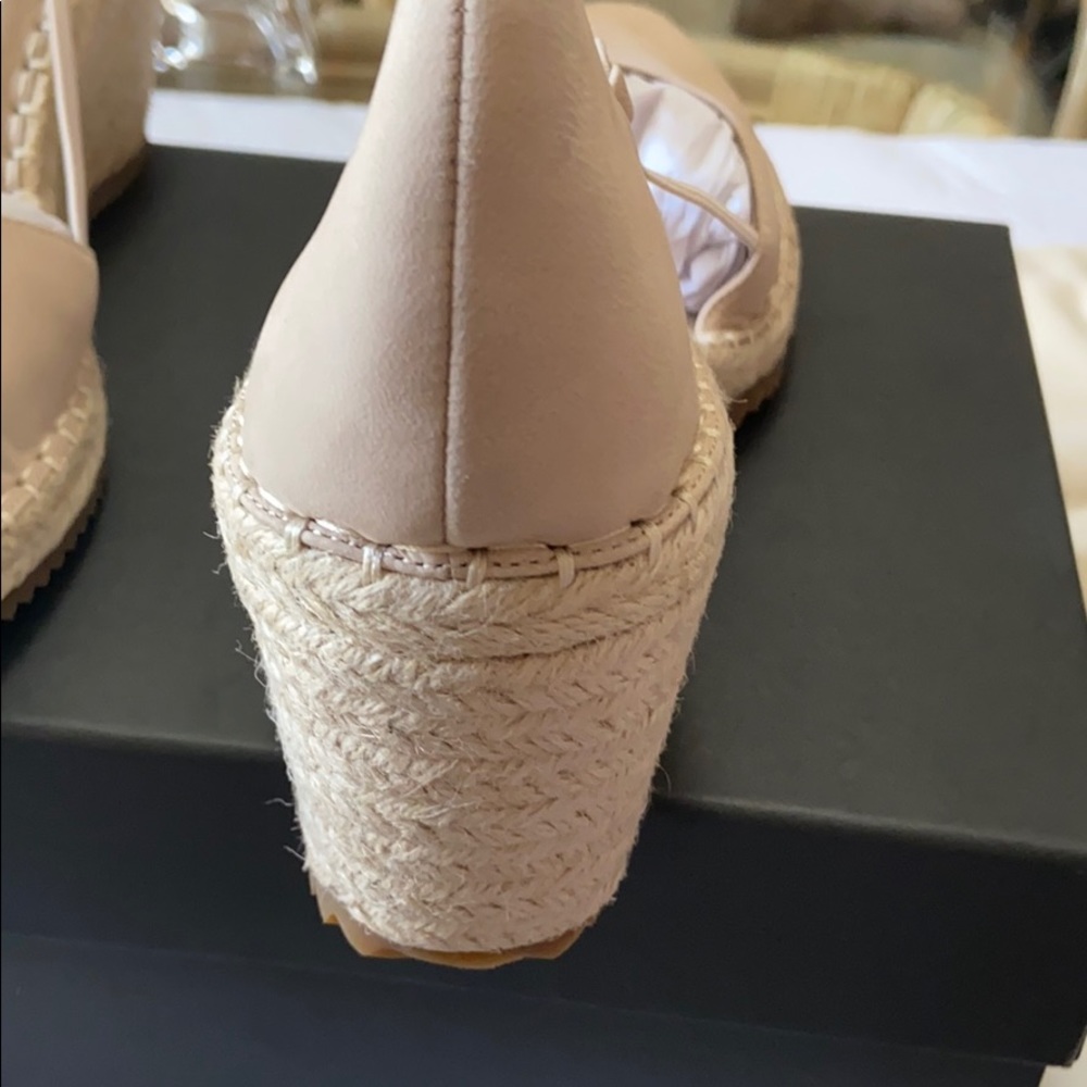 Eileen Fisher shoes - Picture 7 of 16